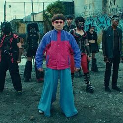 Essence Bass tabs by Oliver Tree