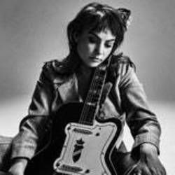 Waving Smiling Chords by Angel Olsen