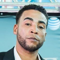 Chica Especial Chords by Don Omar
