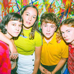 Bobbis Second World Bass tabs by The Orielles
