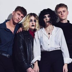 Anna Chords by Pale Waves