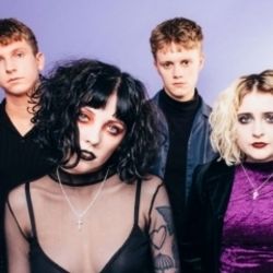 Fall To Pieces Tab by Pale Waves