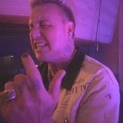 Dying To Believe Intro Tab by Papa Roach