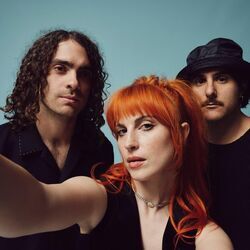 Figure 8 Remix Chords by Paramore
