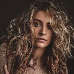 Waking Up Acoustic Live Ukulele Chords by Paris Jackson