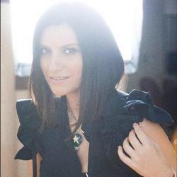 Il Caso È Chiuso by Laura Pausini