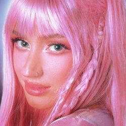 Like A Girl Does Chords by Peach PRC