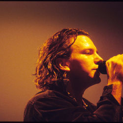 I'm Still Here Chords by Pearl Jam