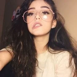 Dead Girls Chords by Penelope Scott