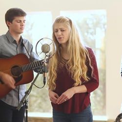 Carolina In The Pines Chords by The Petersens