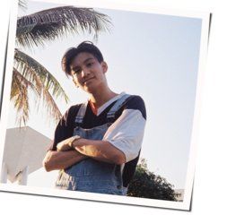 Sweet Hurricane Chords by Phum Viphurit