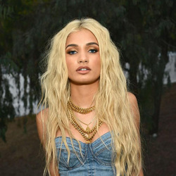 730 Chords by Pia Mia