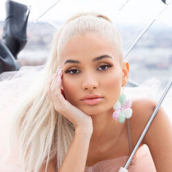Hold On Chords by Pia Mia