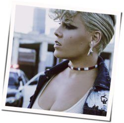 Circle Game Chords by P!nk