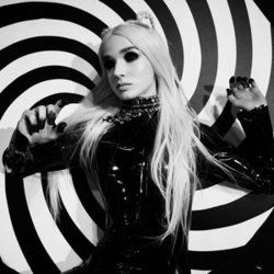 X Acoustic Chords by Poppy