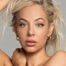 Pay Me Back In Change Chords by MacKenzie Porter