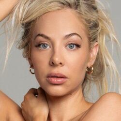 Pay Me Back In Change Chords by MacKenzie Porter