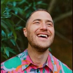 Mike Posner chords for Wide open