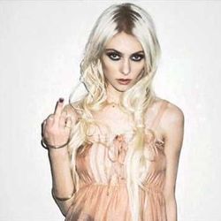 Blonde Rebellion  Chords by The Pretty Reckless