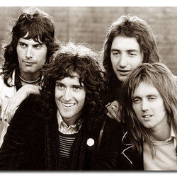 We Will Rock You Solo Tabs by Queen