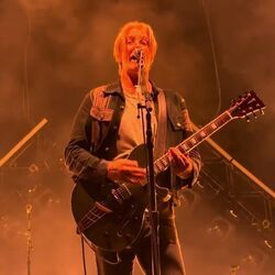 Little Sister Live Intro by Queens Of The Stone Age