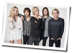 Loud Acoustic Bass tabs by R5