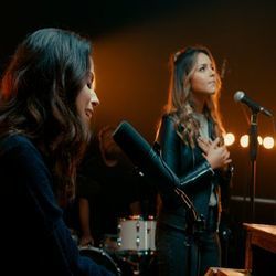 Jesus É O Centro (part. Júlia Vitória) Chords by Rachel Novaes
