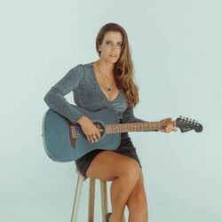 Rae Leigh chords for Love me