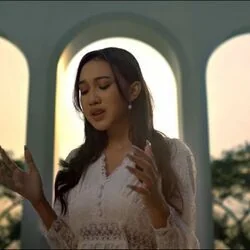 Tak Bisa Gantikannya Chords by Raissa Ramadhani