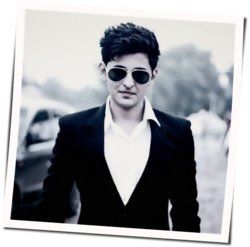 Ek Ladki Ko Dekha To Aisa Laga Chords by Darshan Raval
