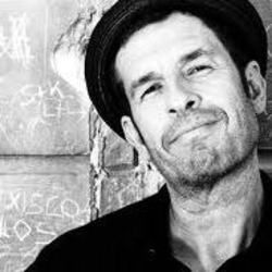 Du Brauchst Keine Angst Zu Haben Chords by Michy Reincke