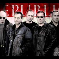 Furcsa Magasban Chords by Republic