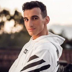 Believe In We Chords by Richii