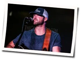 Chasin This Drunk Chords by Riley Green