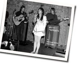 Just A Little Bit Of Rain Chords by Linda Ronstadt