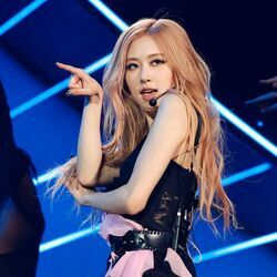 Vampirehollie Chords by Rosé (Blackpink)