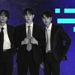 Shift Chords by The Rose