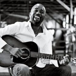 Happy Xmas War Is Over Live Chords by Darius Rucker