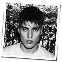 Poundshop Kardashians Chords by Sam Fender