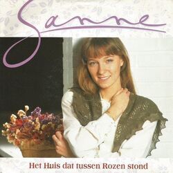 Het Huis Dat Tussen Rozen Stond by Sanne Salomonsen