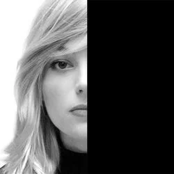 Qui A Le Droit Chords by Santa Esmeralda