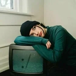 Watching Tv Chords by Sara Kays