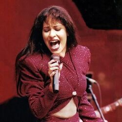 Disco Medley Live Chords by Selena Quintanilla