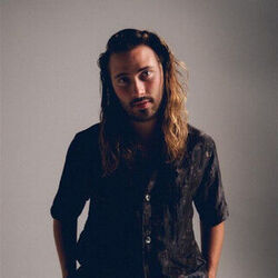 Tus Bendiciones by Seph Schlueter