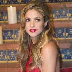 Hay Amores (Ver2) Chords by Shakira