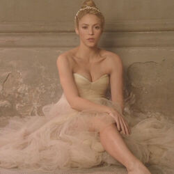 Empire  Chords by Shakira