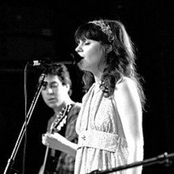 She & Him chords for I can hear music