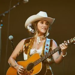 Silver Dollar Live Tab by Sierra Ferrell