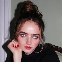Should I Chords by Sir Chloe