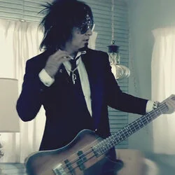 Gotta Get It Right Chords by Sixx:a.m.